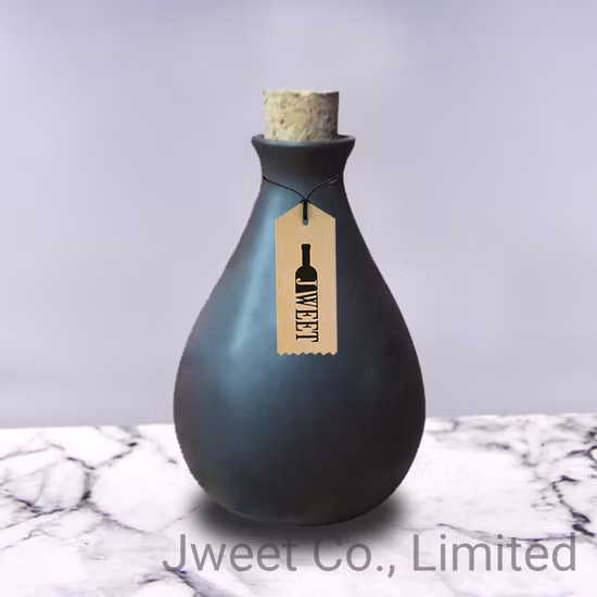 Китай Оптовая торговля неправильной формы Замечательная черная керамическая бутылка ликера